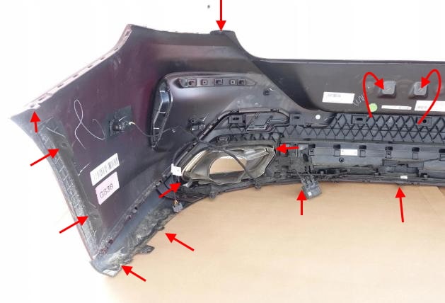 punti di fissaggio paraurti posteriore BMW serie 8 (G14, G15, G16)