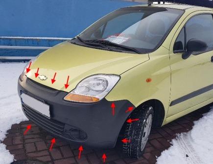 the attachment of the front bumper of the Chevrolet Spark (Matiz)/ Daewoo Matiz (2005-2009)