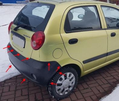 the attachment of the rear bumper of the Chevrolet Spark (Matiz)/ Daewoo Matiz (2005-2009)