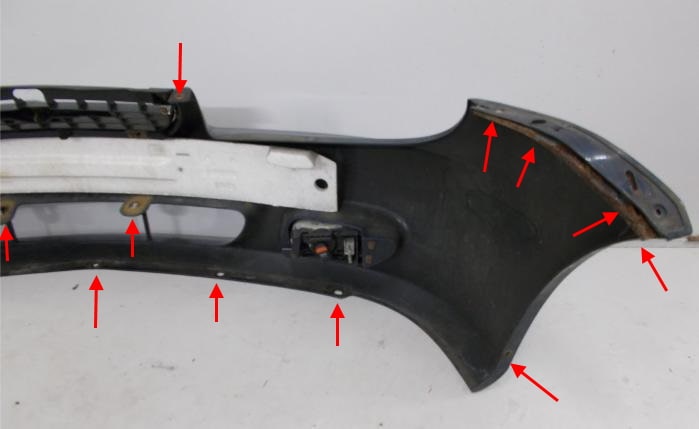 Chrysler Neon II (1999-2005) front bumper attachment points