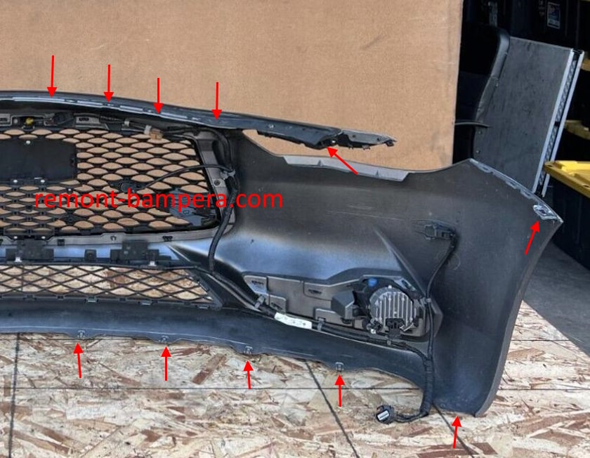 emplacements de montage pour le pare-chocs avant Infiniti Q60 II (2017-2022)