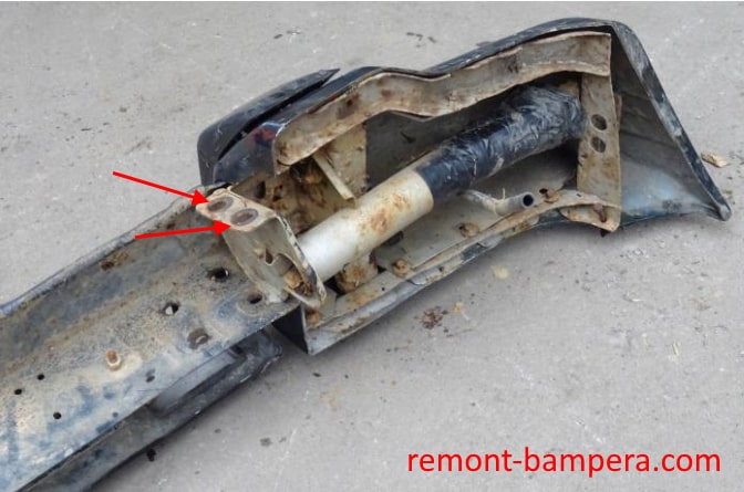 Points de fixation du pare-chocs avant Mitsubishi Pajero / Montero II (1991–2004)