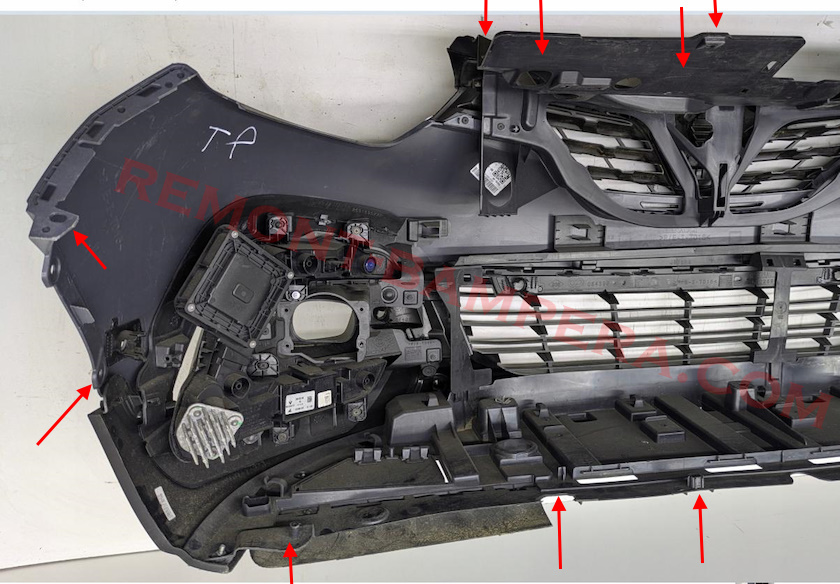 Ubicaciones de montaje del parachoques delantero del Renault Captur