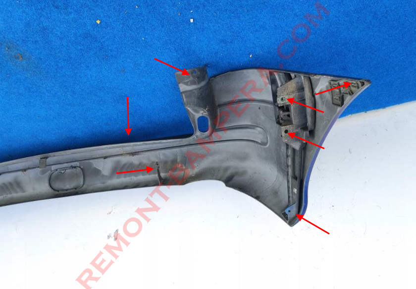 points de fixation du pare-chocs arrière Renault Espace III