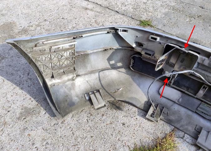 attachment points of the front bumper Audi 100 C4 IV (1990-1994)