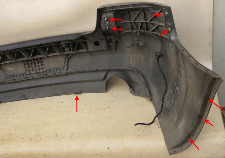 Puntos de fijación del parachoques trasero Audi A4 B6 (2000-2006)