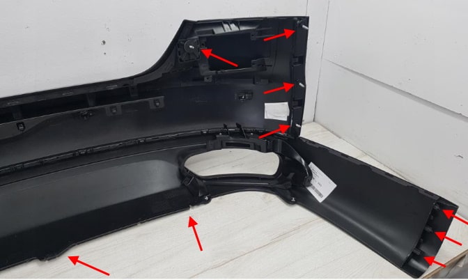 points de fixation du pare-chocs arrière Audi A8 III D4 (2009-2017)