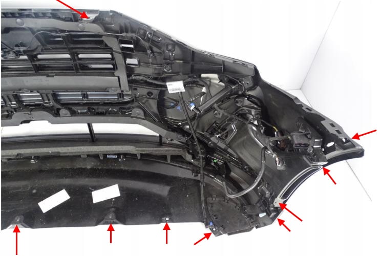 puntos de fijación del parachoques delantero Audi e-tron I (2018+)