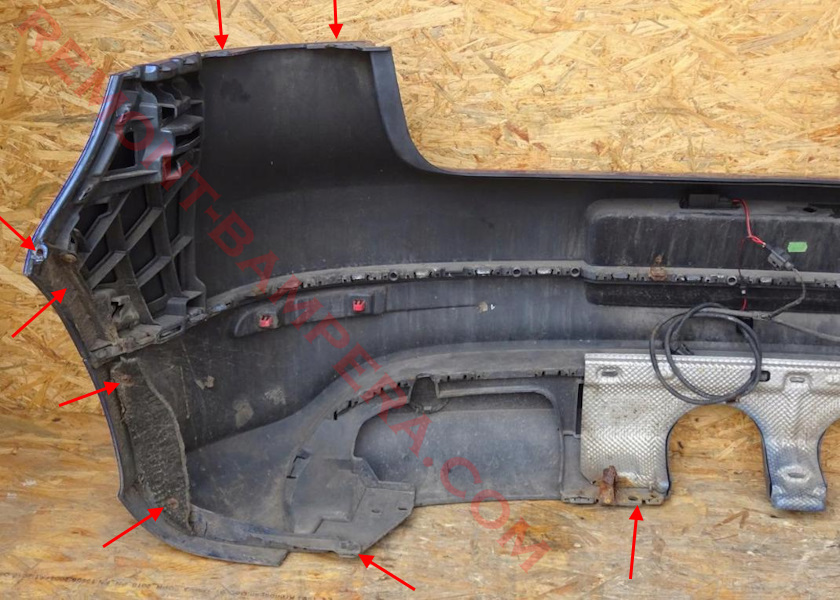 места крепления заднего бампера VW Golf 5 / Rabbit 
