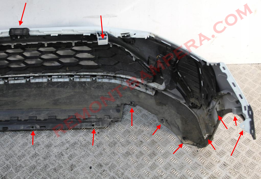Ubicaciones de montaje del parachoques delantero VW Taigo (Nivus) 2020+
